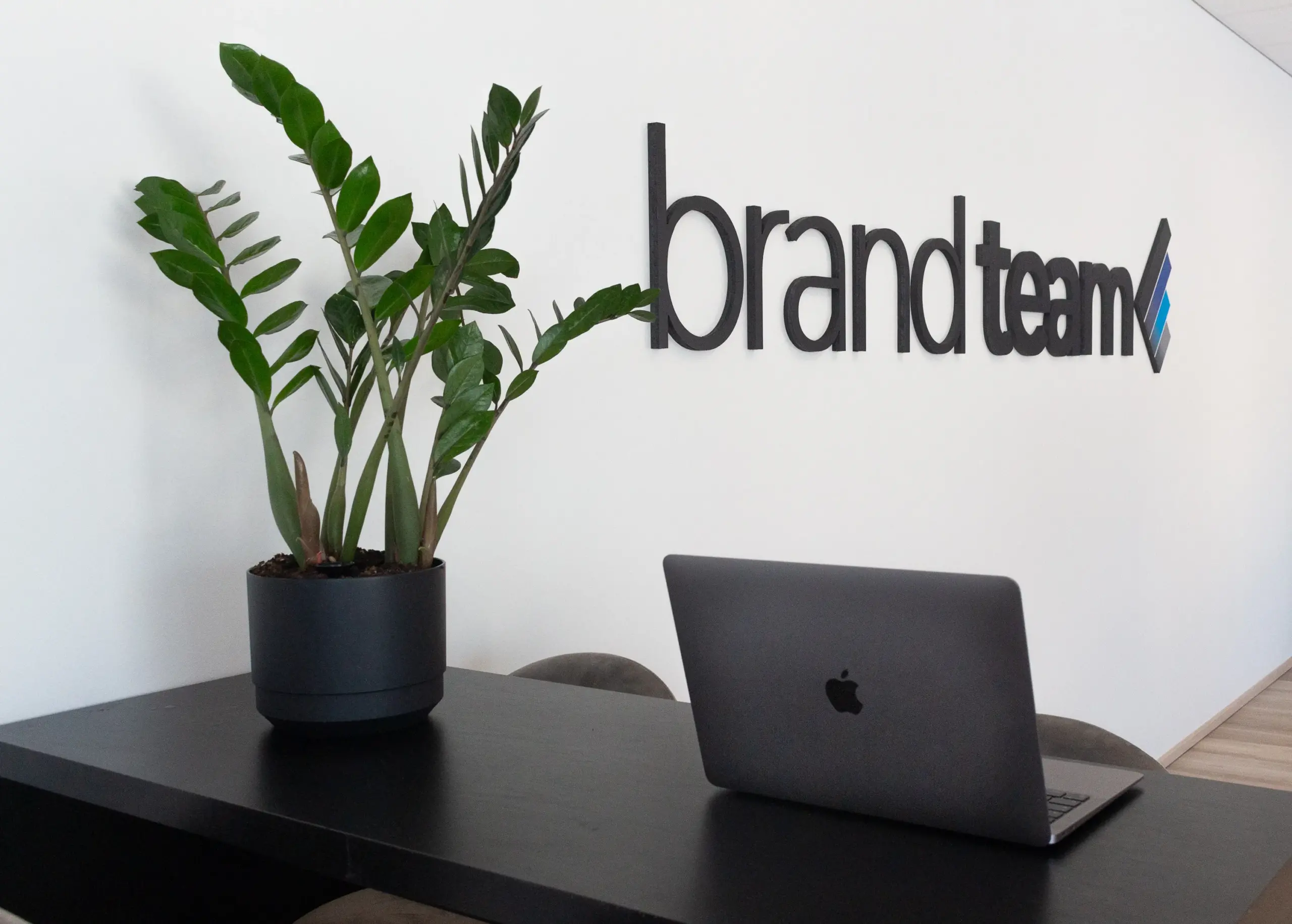 Markkinointipäällikkö, vai markkinointipalveluna – mikä on yritykselle sopivin ratkaisu?